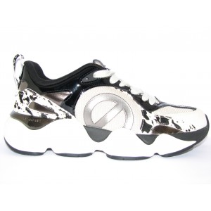 KRAZEE RUNNER